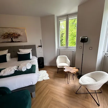 Chateau De La Dame Blanche - Logis