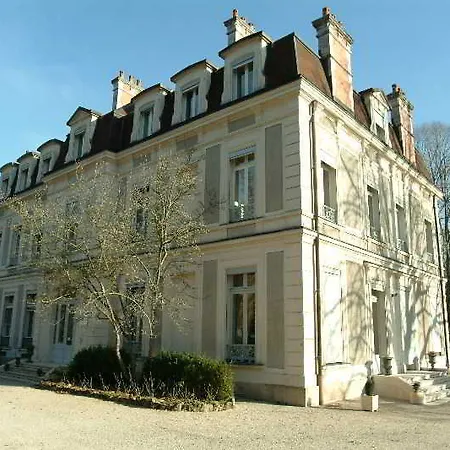 Chateau De La Dame Blanche - Logis Отель 4*