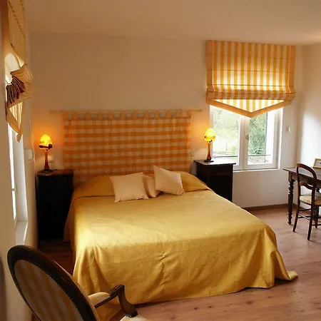 Chateau De La Dame Blanche - Logis Отель 4*