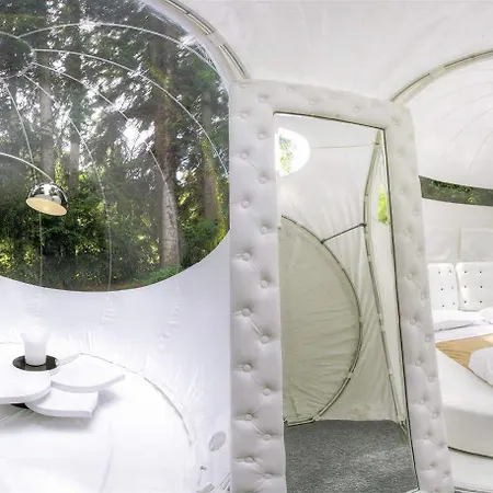 Chateau De La Dame Blanche - Logis 4* Geneuille